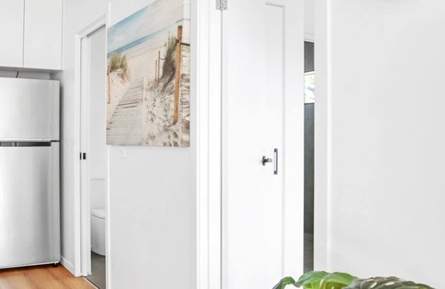 Ocean Grove Apartment | Bellarine Apartment I Stones throw to Beach