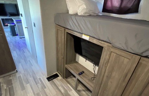 Comfort House | Bella’s Campsite is a unique family friendly RV.