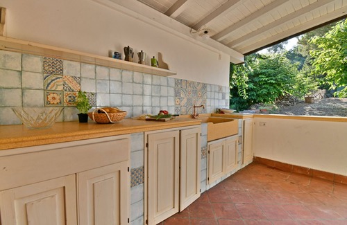 Mascali House | Bellavista Etna 300 sqm villa, Pool +jacuzzi