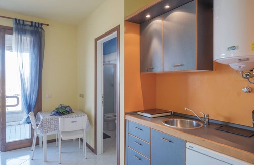 Colombare Apartment | Bellavista Sirmione - with pool and private parking