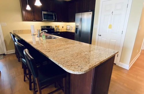Greers Ferry House | Bellawood Resort #4 Sleeps 4. Lakefront Downstairs Unit with Boat Slip
