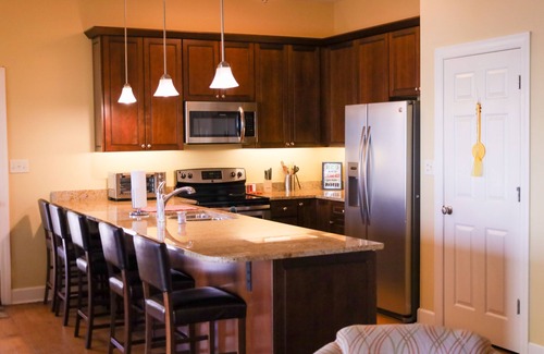 Greers Ferry House | Bellawood Resort #4 Sleeps 4. Lakefront Downstairs Unit with Boat Slip