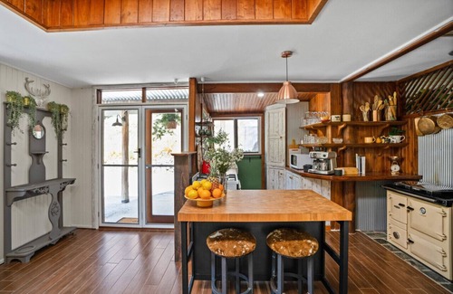 Conondale House | Bellbird Rise Off-Grid Cottage