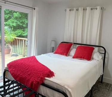Eagle Rock House | Belle Cottage