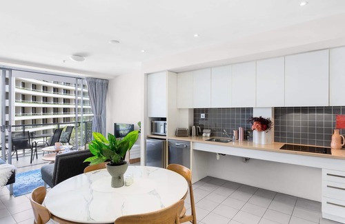 Cairns Central Business District Apartment | Belle Escapes 501-502 Harbour Lights Waterfront Apartment