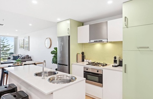 Glenelg Apartment | Belle Escapes - Aquarius on Colley Terrace