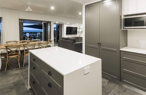 Clifton Beach House | Belle Escapes Beachfront Luxury Home 53 Arlington Clifton Beach