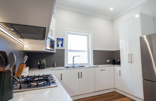 Glenelg South Apartment | Belle Escapes - Bondi on Moseley