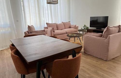 Lestonat - Monsejour House | Belle et confortable maison de ville