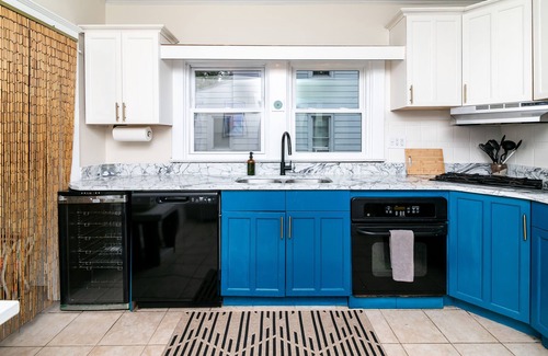 Salisbury House | Belle Family Holiday Retreat with hot tub