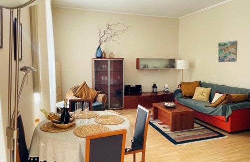 Cadenabbia Apartment | BELLE ILE PARK