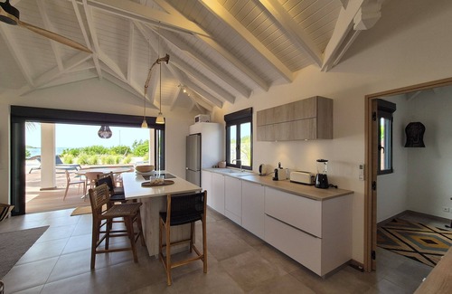 Cul de Sac Villa | Belle Lurette, 3 BR, pool, Pinel island bay, kayaks direct sea access