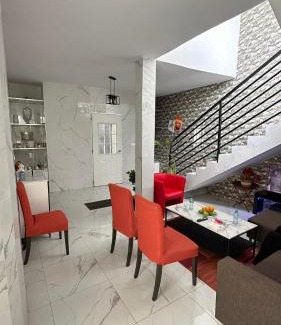 Pointe des Almadies Apartment | Belle maison calme