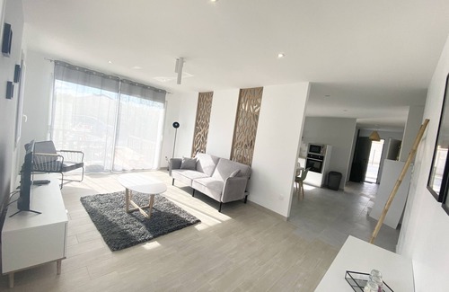 Challans House | Belle Maison de 140m2, Proche Centre Ville