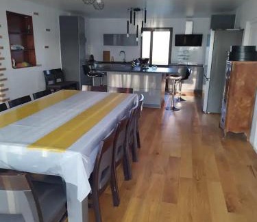 La Bazoche-Gouet Apartment | Belle maison de Campagne Confortable 17 couchages