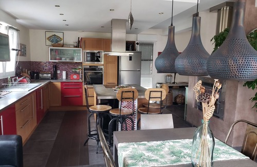 Breuschwickersheim House | Belle Maison Tout Confort Avec Piscine, Clim, sal de Sport, Sauna,10 min de St