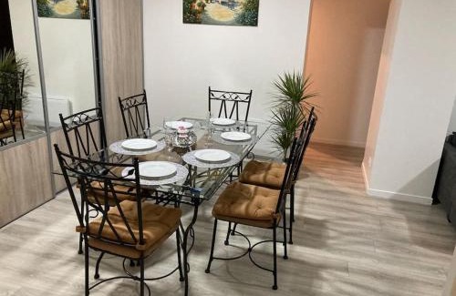 Villecresnes House | Belle maison2 chambres pres du Paris 80m2