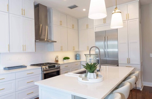 Oxford Condo | Belle on the Square by Apex Short Term Stays
