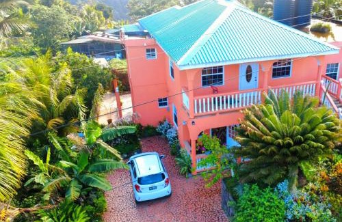 Soufriere Quarter Apartment | Belle Sunrise Villa Cozy Tropical Escape for a Local Experience