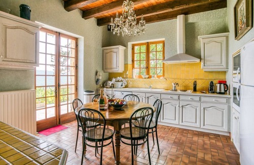 Castelnaud-la-Chapelle Villa | Belle Vue - Four Bedroom Villa, Sleeps 8