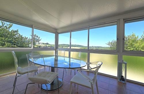 Realville House | Belle villa Réalville - 6 personnes - Piscine et parking privés - Véranda climatisée - Terrasse - 3 chambres doubles