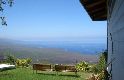 Honaunau-Napoopoo Bed & Breakfast | Belle Vue Kona Inc