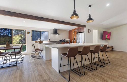 Bellthorpe House | Bellemarie - An Unforgettable Farm Stay