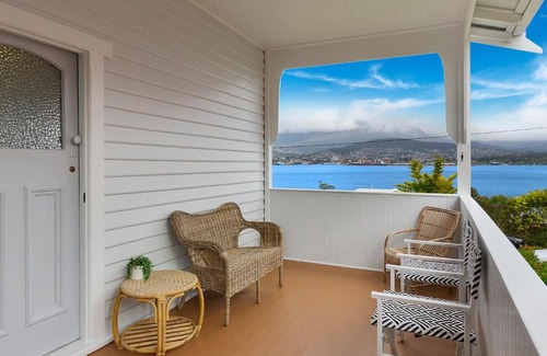 Bellerive House | Bellerive Bluff Magic - A Tranquil Panoramic Escape
