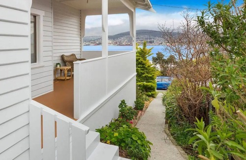 Bellerive House | Bellerive Bluff Magic A Tranquil Panoramic Escape