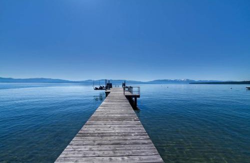 Homewood House | Belleview Lakefront by Tahoe Getaways - Hot Tub, Pier, Buoy and Guest House