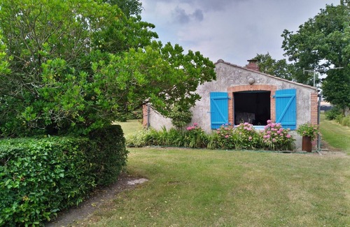 La Garnache House | Bellevue 6-person gîte, since 1993.