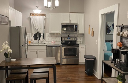 Bellevue Apartment | Bellevue Bungalow*2BR*King & Queen*5 min to Cinti