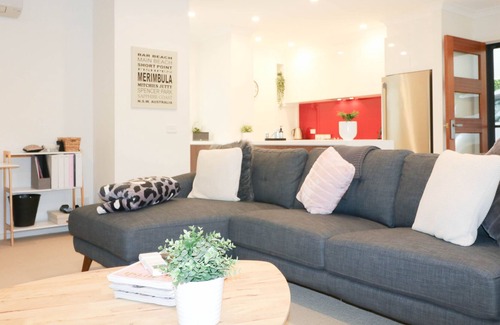 Wolumla House | Bellevue Haven - 1 bedroom, pet friendly apartment away from it all. 3+ nights