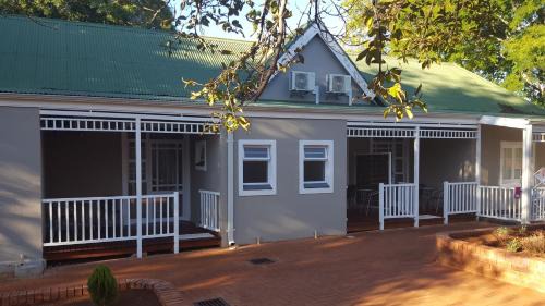 Dundee House | Bellevue Manor Guest House