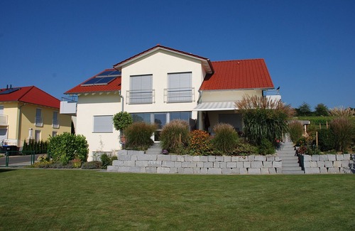 Stetten Apartment | Bellevue "Meersburg" with a view of Lake Constance and the Alps