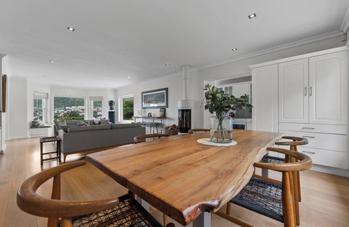 Scott Estate House | Bellevue on Champagne w/Pool, Sea & Mountain View