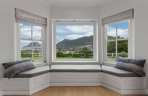 Scott Estate House | Bellevue on Champagne w/Pool, Sea & Mountain View