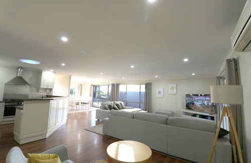Eden House | Bellevue on the bay - 3+ nights
