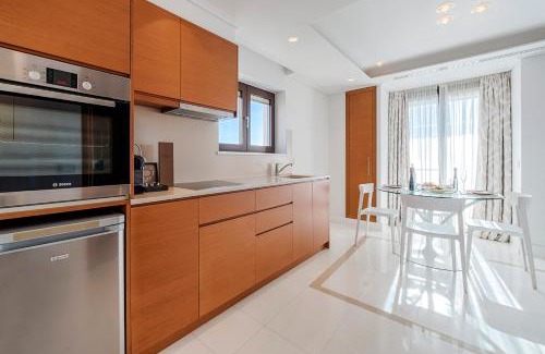 Rhodes Hotel | Bellevue On The Beach Suites