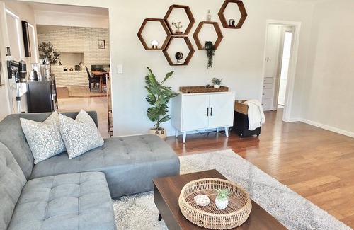 South of Conant House | Bellflower Breeze – Charming 3 BDR in Long Beach!
