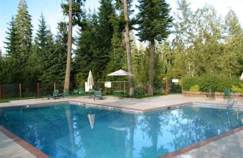 McCall House | Bellflower Pines
