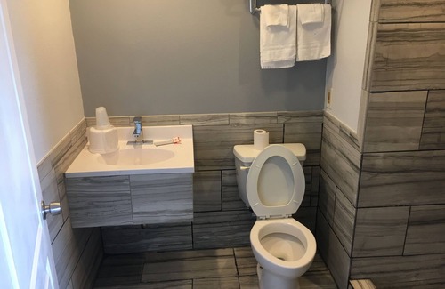 Bellflower Hotel | Bellflower Travel Inn