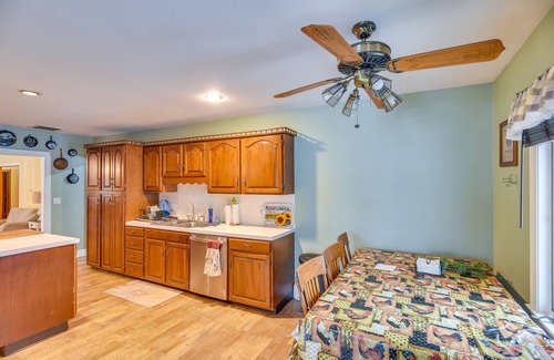 Bellingham Apartment | Bellingham Retreat w/Fire Pit + Lake Access!