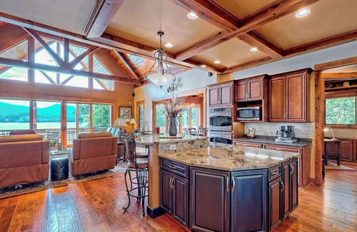 Hiawassee House | Bellissimo at Lake Chatuge by Chatuge Home Concierge. Lakefront, hot tub, dock, shuffleboard