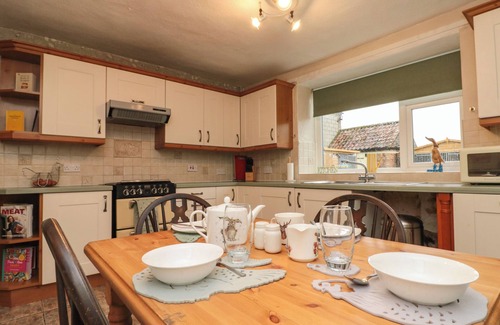 Malton Cottage | BELLMANEAR FARM COTTAGE, family friendly, with a garden in Malton