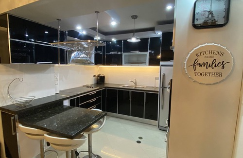 Lecherías Apartment | Bello y Moderno Apartamento con Piscina - 2habitaciones y 2baños - Lechería