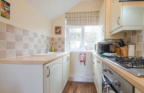 Belford Cottage | BELLSHILL COTTAGE, family friendly, with open fire in Belford