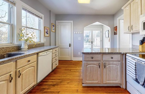 Stamford House | Belltown Retreat