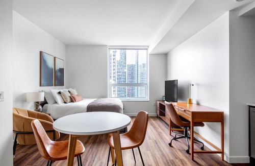 Belltown Apartment | Belltown Studio w Gym WD Roof Lounge nr SLU SEA-85