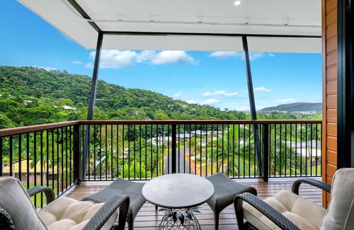 Bayview Heights House | Belmont